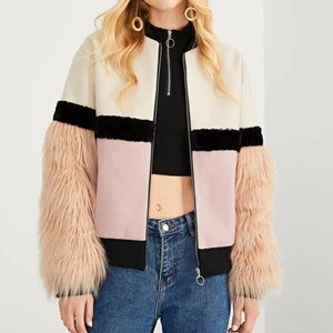 NWT Faux fur sleeve jacket